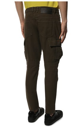 Мужские джинсы BALMAIN хаки цвета, арт. XH1PJ050/CB71 | Фото 4 (Силуэт М (брюки): Прямые; Кросс-КТ: Деним; Длина (брюки, джинсы): Стандартные; Стили: Милитари; Материал внешний: Хлопок, Деним)