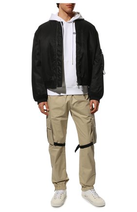 Мужской хлопковое худи OFF-WHITE белого цвета по цене 51350 руб., арт. 0MBB097S22FLE013 | Фото 2 Мужской хлопковое худи OFF-WHITE белого цвета, арт. 0MBB097S22FLE013 | Фото 2 (Рукава: Длинные; Длина (для топов): Стандартные; Материал внешний: Хлопок; Мужское Кросс-КТ: Худи-одежда; Принт: С принтом; Стили: Спорт-шик)