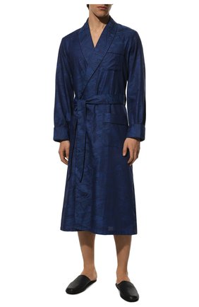 Мужской хлопковый халат DEREK ROSE темно-синего цвета, арт. 5505-PARI022 | Фото 2 (Рукава: Длинные; Длина (верхняя одежда): Длинные; Материал внешний: Хлопок; Кросс-КТ: домашняя одежда)