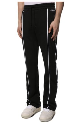 Мужские брюки AMIRI черного цвета, арт. PS22MPF024-001 | Фото 3 (Длина (брюки, джинсы): Стандартные; Случай: Повседневный; Материал внешний: Синтетический материал; Стили: Спорт-шик)