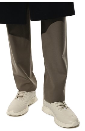 Мужские кожаные кроссовки GIORGIO ARMANI кремвого цвета, арт. X2X156/XN138 | Фото 3 (Материал внешний: Кожа; Материал внутренний: Натуральная кожа; Стили: Классический; Материал утеплителя: Без утеплителя)