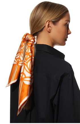 Женский шелковый платок rosone LORO PIANA оранжевого цвета, арт. FAM0841 | Фото 2 (Материал: Текстиль, Шелк)