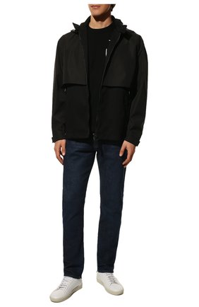 Мужские джинсы EMPORIO ARMANI темно-синего цвета по цене 18400 руб., арт. 3L1J06/1DY4Z | Фото 2 Мужские джинсы EMPORIO ARMANI темно-синего цвета, арт. 3L1J06/1DY4Z | Фото 2 (Материал внешний: Хлопок, Деним; Длина (брюки, джинсы): Стандартные; Кросс-КТ: Деним; Силуэт М (брюки): Прямые; Детали: Потертости; Стили: Кэжуэл)