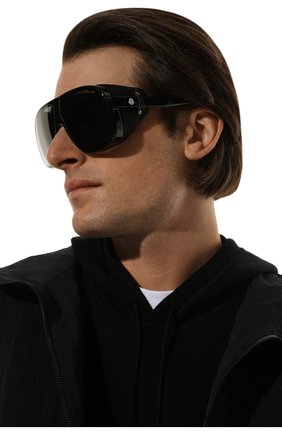 Мужские солнцезащитные очки MONCLER черного цвета, арт. ML 0206 05C 66 с/з очки | Фото 2 (Тип очков: С/з; Кросс-КТ: С/з-мужское; Оптика Гендер: оптика-мужское; Очки форма: Маска, Over-size)