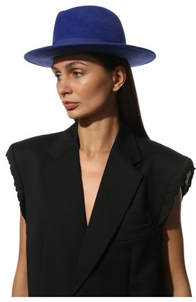 Женская шляпа london COCOSHNICK HEADDRESS синего цвета, арт. londonelectricblue | Фото 2 (Материал: Натуральный мех)
