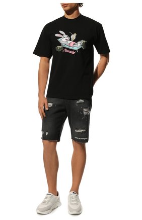 Мужская хлопковая футболка DOMREBEL черного цвета по цене 14400 руб., арт. BUCKS/T-SHIRT | Фото 2 Мужская хлопковая футболка DOMREBEL черного цвета, арт. BUCKS/T-SHIRT | Фото 2 (Рукава: Короткие; Материал внешний: Хлопок; Длина (для топов): Стандартные; Принт: С принтом; Стили: Гранж)