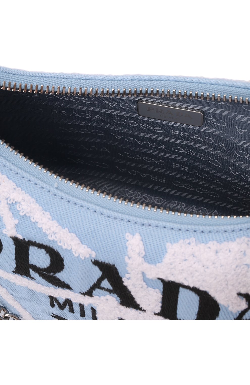 Женская сумка prada re-edition PRADA голубого цвета по цене 0 тенге, арт. 1BH204-2FJ8-F0D9K-V1L | Фото 5 Женская сумка prada re-edition PRADA голубого цвета, арт. 1BH204-2FJ8-F0D9K-V1L | Фото 5 (Сумки-технические: Сумки через плечо; Ремень/цепочка: На ремешке; Материал: Текстиль; Размер: small)