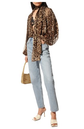 Женская шелковая блузка DOLCE & GABBANA леопардового цвета, арт. F5P73T/FS1AR | Фото 2 (Материал внешний: Шелк; Длина (для топов): Удлиненные; Рукава: Длинные; Стили: Романтичный; Принт: С принтом; Женское Кросс-КТ: Блуза-одежда)