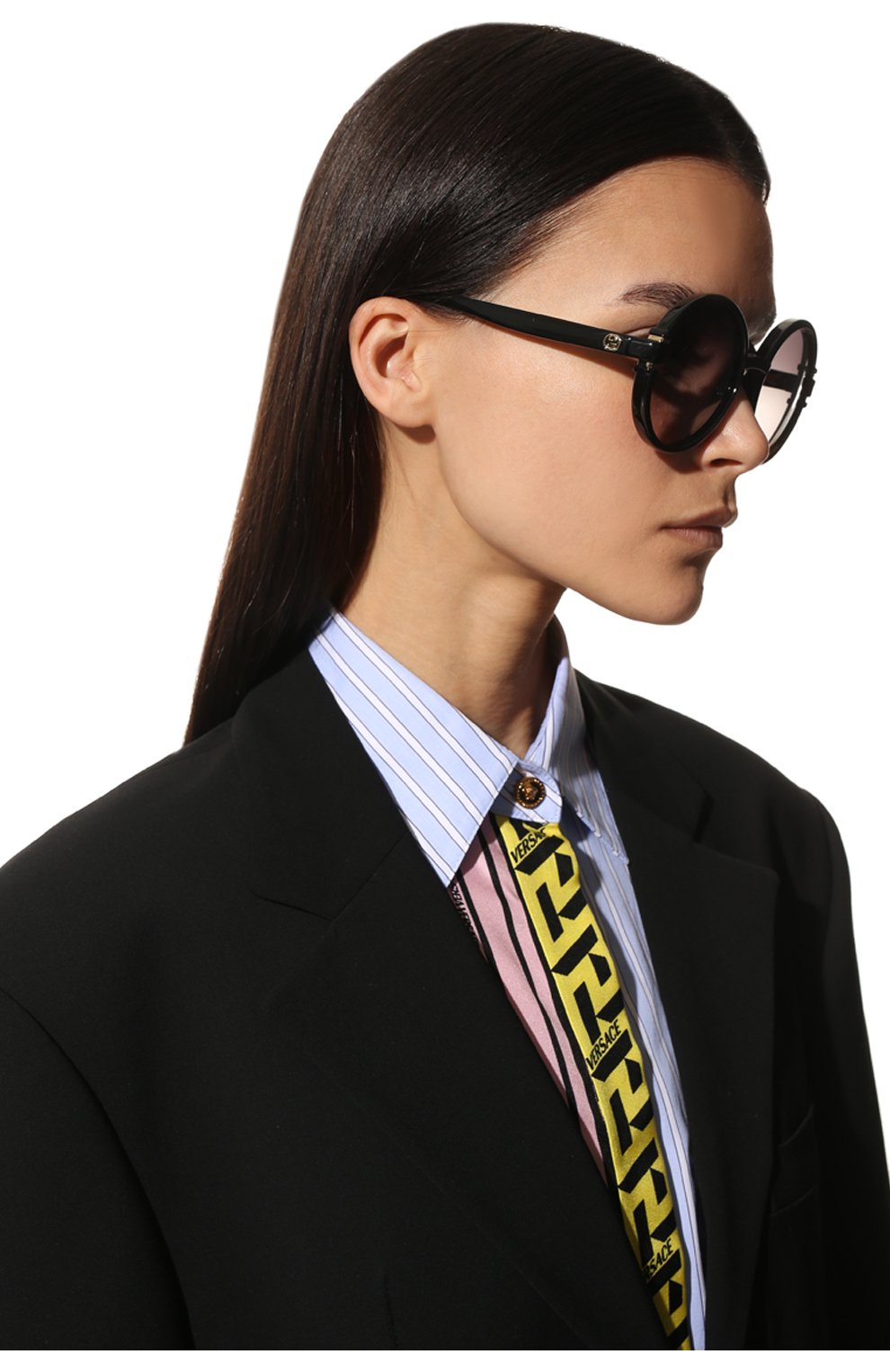 Женские солнцезащитные очки GUCCI черного цвета, арт. GG1067S 001 | Фото 2 (Тип очков: С/з; Оптика Гендер: оптика-женское; Очки форма: Круглые)