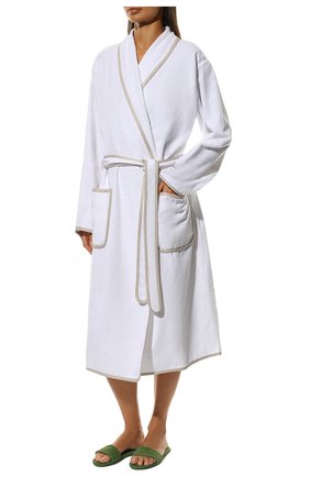 Женский хлопковый халат FRETTE белого цвета, арт. FR6732 D2060 G02M | Фото 2 (Рукава: Длинные; Длина Ж (юбки, платья, шорты): Миди; Материал внешний: Хлопок)