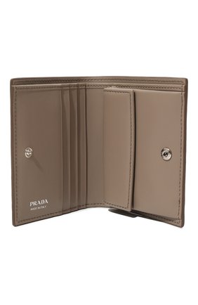 Женские кожаное портмоне PRADA темно-бежевого цвета по цене 461000 тенге, арт. 1MV204-2BBE-F0572 | Фото 3 Женские кожаное портмоне PRADA темно-бежевого цвета, арт. 1MV204-2BBE-F0572 | Фото 3 (Материал: Натуральная кожа)
