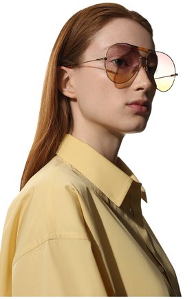 Женские солнцезащитные очки CHLOÉ сиреневого цвета, арт. CH0113S | Фото 2 (Тип очков: С/з; Материал: Металл; Очки форма: Авиаторы)