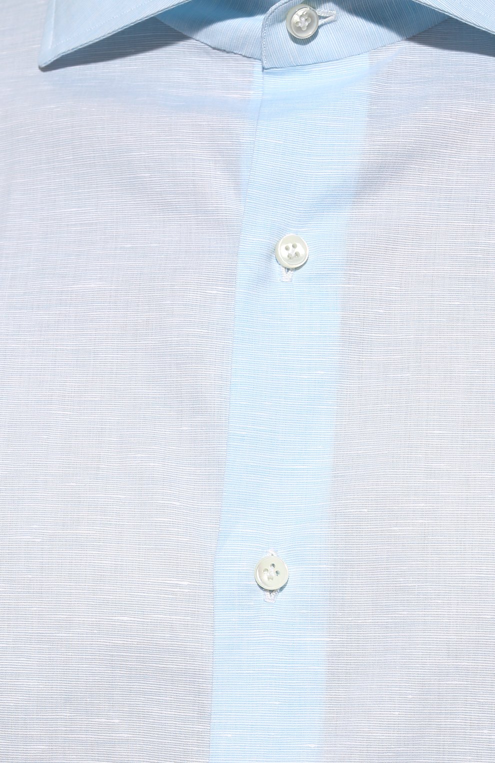 Мужская рубашка из хлопка и льна LUIGI BORRELLI светло-голубого цвета, арт. SR4226/ACHILLE/ST/EV1/PC | Фото 5 (Манжеты: На пуговицах; Рукава: Длинные; Воротник: Акула; Случай: Повседневный; Длина (для топов): Стандартные; Рубашки М: Slim Fit; Материал внешний: Хлопок, Лен; Принт: Однотонные; Стили: Кэжуэл)