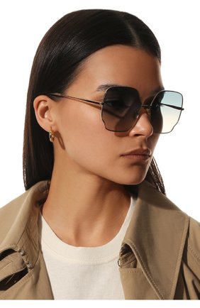 Женские солнцезащитные очки CHLOÉ золотого цвета, арт. CH0092S | Фото 2 (Тип очков: С/з; Материал: Металл; Очки форма: Квадратные, Over-size)