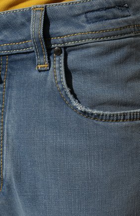 Мужские джинсы JACOB COHEN голубого цвета, арт. U Q E04 32 S 3736/193D | Фото 5 (Силуэт М (брюки): Прямые; Кросс-КТ: Деним; Длина (брюки, джинсы): Стандартные; Материал внешний: Хлопок, Деним; Стили: Кэжуэл)