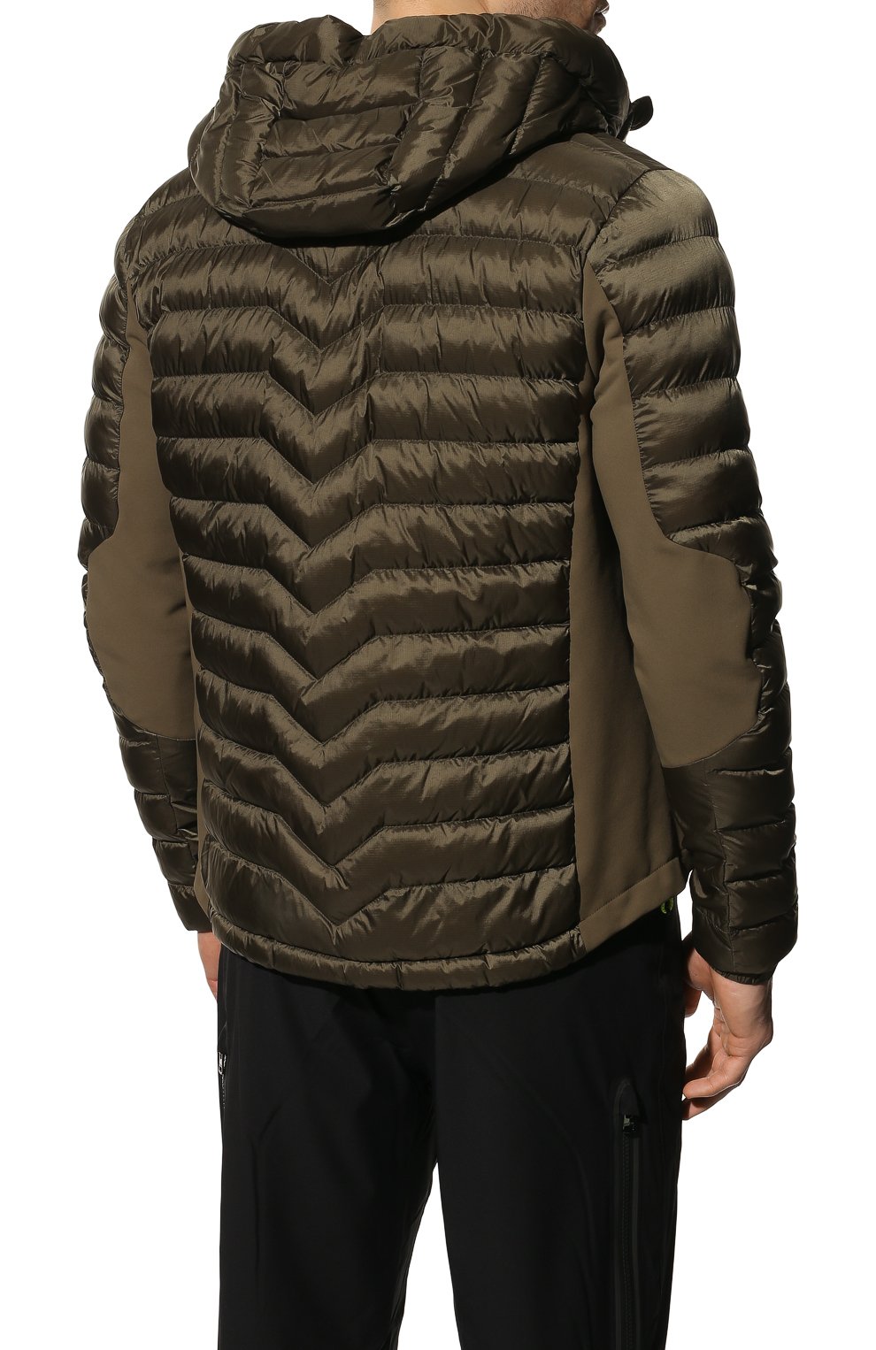 Мужская утепленная куртка BOGNER хаки цвета, арт. 34344549 | Фото 4 (Кросс-КТ: Куртка; Рукава: Длинные; Материал внешний: Синтетический материал; Мужское Кросс-КТ: утепленные куртки; Материал подклада: Синтетический материал; Длина (верхняя одежда): Короткие; Стили: Кэжуэл)