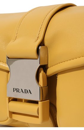 Женская сумка pocket PRADA желтого цвета по цене 0 тенге, арт. 1BD295-2ATN-F0F06-NFO | Фото 3 Женская сумка pocket PRADA желтого цвета, арт. 1BD295-2ATN-F0F06-NFO | Фото 3 (Сумки-технические: Сумки через плечо; Материал: Натуральная кожа; Ремень/цепочка: На ремешке; Размер: small)