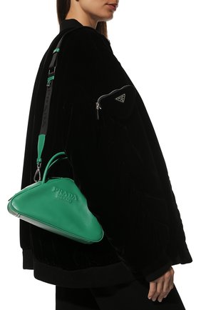 Женская сумка triangle PRADA зеленого цвета, арт. 1BB082-2BYA-F0458-NEO | Фото 2 (Материал: Натуральная кожа; Размер: small; Ремень/цепочка: На ремешке; Сумки-технические: Сумки top-handle, Сумки через плечо)