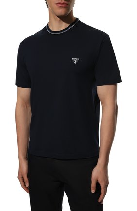 Мужская хлопковая футболка PRADA темно-синего цвета, арт. UJN797-710-F0008-221 | Фото 3 (Принт: Без принта; Рукава: Короткие; Длина (для топов): Стандартные; Материал внешний: Хлопок; Стили: Кэжуэл)