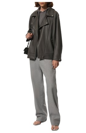 Женская кожаная куртка MASLOV темно-серого цвета, арт. SMW99 | Фото 2 (Рукава: Длинные; Материал внешний: Натуральная кожа; Длина (верхняя одежда): Короткие)