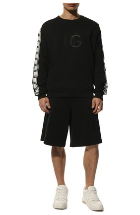 Мужские хлопковые шорты DOLCE & GABBANA черного цвета по цене 55100 руб., арт. GVEMAZ/G7C8H | Фото 2 Мужские хлопковые шорты DOLCE & GABBANA черного цвета, арт. GVEMAZ/G7C8H | Фото 2 (Длина Шорты М: Ниже колена; Материал внешний: Хлопок; Стили: Спорт-шик; Принт: Без принта; Случай: Повседневный)