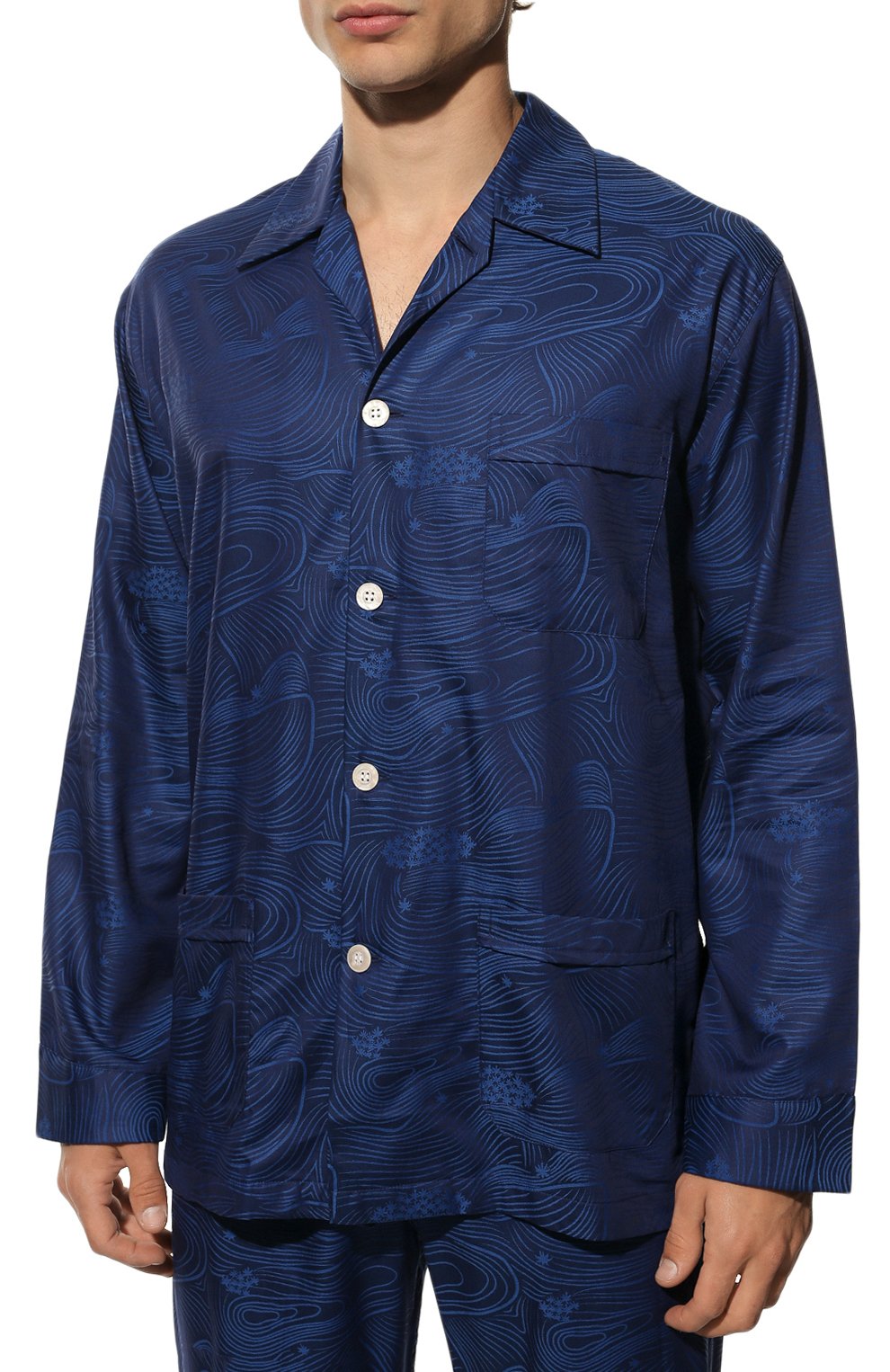 Мужская хлопковая пижама DEREK ROSE темно-синего цвета, арт. 5000-PARI022 | Фото 3 (Рукава: Длинные; Длина (брюки, джинсы): Стандартные; Кросс-КТ: домашняя одежда; Длина (для топов): Стандартные; Материал внешний: Хлопок)