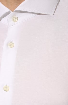 Мужская рубашка из хлопка и льна VAN LAACK белого цвета, арт. RES0-TFW/161045 | Фото 5 (Манжеты: На пуговицах; Рукава: Длинные; Рубашки М: Regular Fit; Воротник: Акула; Длина (для топов): Стандартные; Материал внешний: Хлопок, Лен; Стили: Классический; Случай: Формальный; Принт: Однотонные)