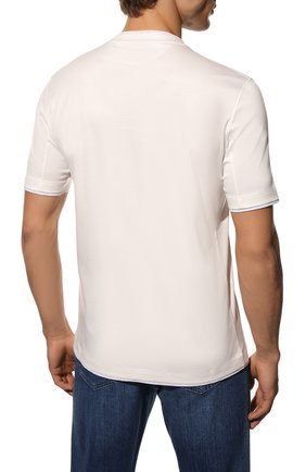 Мужская хлопковая футболка BRUNELLO CUCINELLI белого цвета, арт. M0T618710 | Фото 4 (Рукава: Короткие; Длина (для топов): Стандартные; Принт: С принтом; Материал внешний: Хлопок; Стили: Кэжуэл)