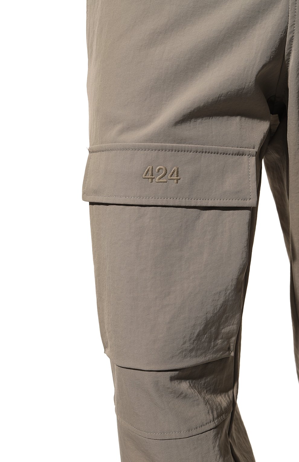 Мужские брюки 424 серого цвета, арт. 32424P03R/226008 | Фото 5 (Длина (брюки, джинсы): Стандартные; Случай: Повседневный; Материал внешний: Синтетический материал; Стили: Гранж)