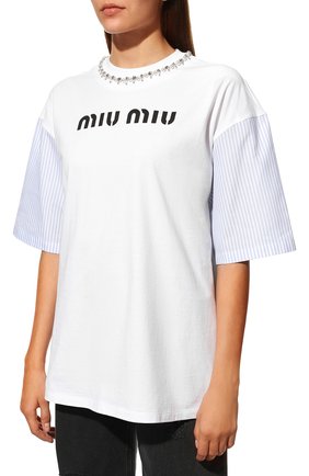 Женская хлопковая футболка MIU MIU белого цвета, арт. MJN352-1V6F-F0009 | Фото 3 (Длина (для топов): Стандартные; Принт: С принтом; Материал внешний: Хлопок; Женское Кросс-КТ: Футболка-одежда; Рукава: 3/4; Стили: Романтичный)