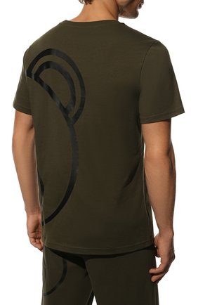 Мужская хлопковая футболка MOSCHINO хаки цвета, арт. A1909/8106 | Фото 4 (Кросс-КТ: домашняя одежда; Рукава: Короткие; Длина (для топов): Стандартные; Материал внешний: Хлопок)