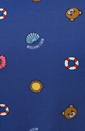 Мужская хлопковая футболка MOSCHINO синего цвета, арт. A1912/2332 | Фото 5 (Кросс-КТ: Пляж; Рукава: Короткие; Длина (для топов): Стандартные; Стили: Гранж; Принт: С принтом; Материал внешний: Хлопок)