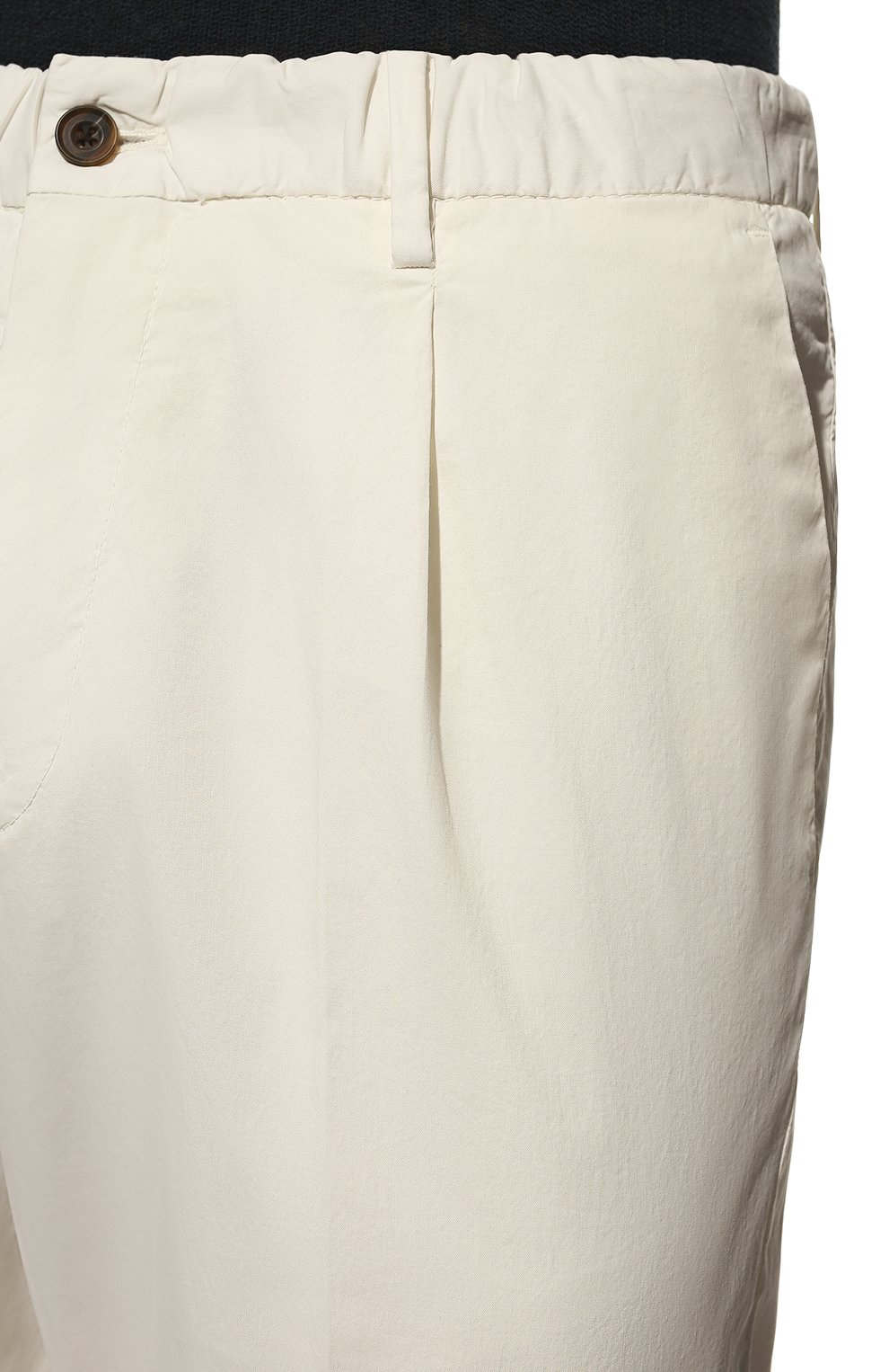 Мужские хлопковые брюки CORNELIANI кремвого цвета, арт. 894EA6-2120183/00 | Фото 5 (Силуэт М (брюки): Чиносы; Длина (брюки, джинсы): Стандартные; Случай: Повседневный; Материал внешний: Хлопок; Стили: Кэжуэл)