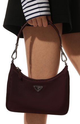 Женская сумка PRADA бордового цвета по цене 1565000 тенге, арт. 1BC204-PJY-F0403-2OO | Фото 6 Женская сумка PRADA бордового цвета, арт. 1BC204-PJY-F0403-2OO | Фото 6 (Сумки-технические: Сумки top-handle; Материал: Текстиль; Размер: small)