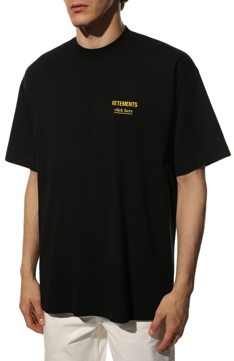 Мужская хлопковая футболка VETEMENTS черного цвета, арт. UA53TR110B 1610/M | Фото 3 (Рукава: Короткие; Стили: Гранж; Длина (для топов): Удлиненные; Материал внешний: Хлопок)