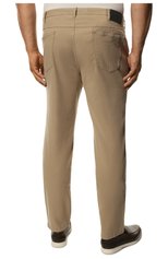 Мужские брюки HILTL бежевого цвета, арт. PARKER/75290/60-70 | Фото 4 (Big sizes: Big Sizes; Длина (брюки, джинсы): Стандартные; Случай: Повседневный; Материал внешний: Хлопок, Лиоцелл, Растительное волокно; Стили: Кэжуэл)