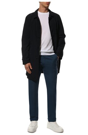 Мужские брюки из хлопка и шелка BERWICH темно-синего цвета, арт. VULCAN0 Z/TF0599X | Фото 2 (Длина (брюки, джинсы): Стандартные; Материал внешний: Хлопок; Случай: Повседневный; Силуэт М (брюки): Чиносы; Стили: Кэжуэл)