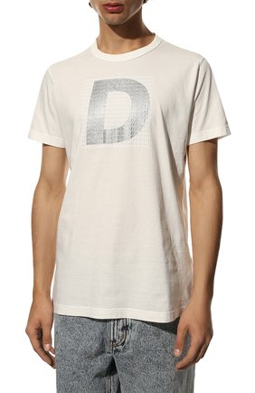Мужская хлопковая футболка DIESEL кремвого цвета, арт. A06603/0TDAK | Фото 3 (Принт: С принтом; Рукава: Короткие; Длина (для топов): Стандартные; Материал внешний: Хлопок; Стили: Кэжуэл)