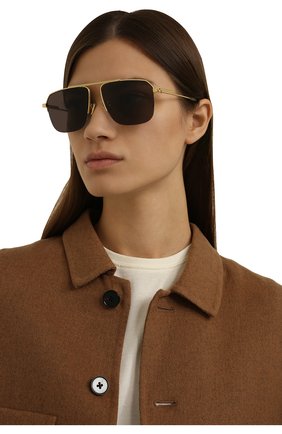 Женские солнцезащитные очки BOTTEGA VENETA золотого цвета по цене 36750 руб., арт. BV1149S 007 | Фото 2 Женские солнцезащитные очки BOTTEGA VENETA золотого цвета, арт. BV1149S 007 | Фото 2 (Кросс-КТ: С/з-унисекс; Тип очков: С/з; Очки форма: Квадратные; Оптика Гендер: оптика-унисекс)