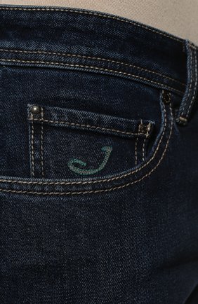 Мужские джинсы JACOB COHEN темно-синего цвета, арт. U Q M05 32 S 3868/285D | Фото 5 (Силуэт М (брюки): Прямые; Кросс-КТ: Деним; Длина (брюки, джинсы): Стандартные; Материал внешний: Хлопок, Деним; Стили: Кэжуэл)