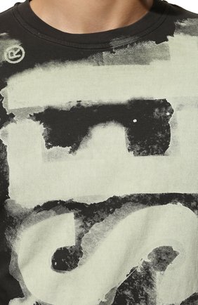 Мужская хлопковая футболка DIESEL темно-серого цвета, арт. A06483/0ASUB | Фото 5 (Рукава: Короткие; Длина (для топов): Стандартные; Стили: Гранж; Принт: С принтом; Материал внешний: Хлопок)