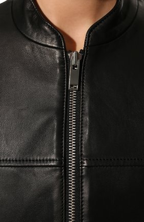 Женский кожаный бомбер BATS черного цвета, арт. FW22_BM/001 | Фото 5 (Кросс-КТ: Куртка, бомбер; Рукава: Длинные; Стили: Гламурный, Спорт-шик; Материал внешний: Натуральная кожа; Длина (верхняя одежда): Короткие; Материал подклада: Вискоза)