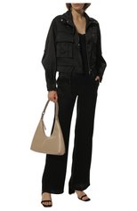 Женская куртка LVIR черного цвета, арт. LV22F-JK03B | Фото 2 (Кросс-КТ: Куртка; Рукава: Длинные; Материал внешний: Синтетический материал; Длина (верхняя одежда): Короткие; Материал подклада: Вискоза; Стили: Минимализм)
