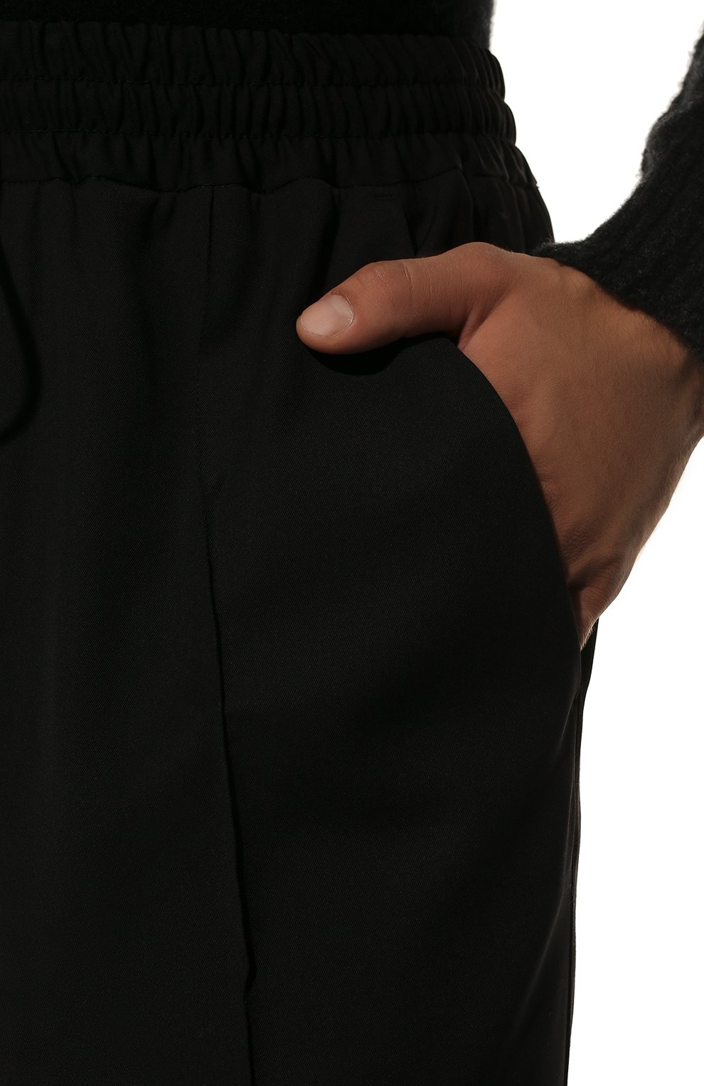 Мужские шерстяные брюки ISABEL BENENATO черного цвета, арт. UW23F22 | Фото 5 (Материал внешний: Шерсть; Длина (брюки, джинсы): Стандартные; Случай: Повседневный; Стили: Минимализм)