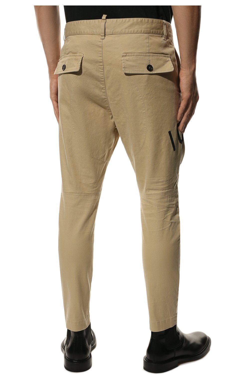 Мужские хлопковые брюки icon DSQUARED2 бежевого цвета, арт. S79KA0037/S39021 | Фото 4 (Силуэт М (брюки): Чиносы; Случай: Повседневный; Стили: Гранж; Материал внешний: Хлопок; Длина (брюки, джинсы): Укороченные)