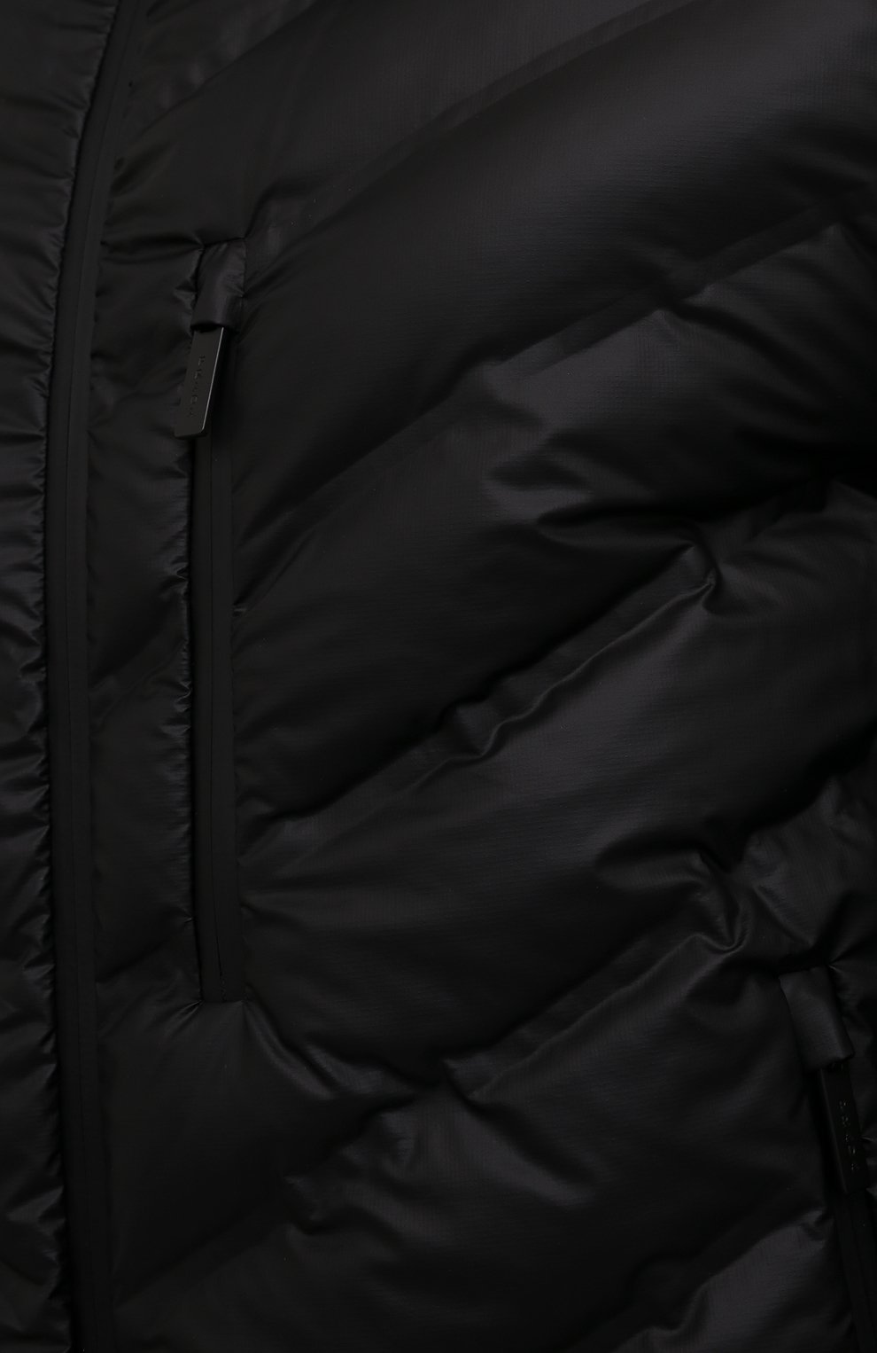 Мужская утепленная куртка PRADA черного цвета, арт. SGB270-1T2Y-F0002-202 | Фото 5 (Кросс-КТ: Куртка; Рукава: Длинные; Материал внешний: Синтетический материал; Мужское Кросс-КТ: утепленные куртки; Длина (верхняя одежда): Короткие; Стили: Кэжуэл)
