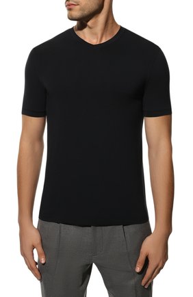 Мужская футболка из вискозы GIORGIO ARMANI темно-синего цвета, арт. 8NST53/SJP4Z | Фото 3 (Принт: Без принта; Рукава: Короткие; Длина (для топов): Стандартные; Материал внешний: Вискоза; Стили: Кэжуэл)