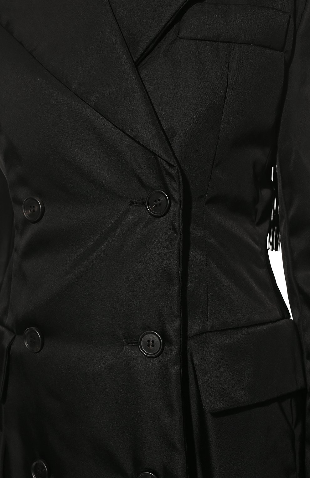 Женский плащ PRADA черного цвета, арт. 291875-1WQ8-F0002 | Фото 5 (Рукава: Длинные; Материал внешний: Синтетический материал; Стили: Классический; Длина (верхняя одежда): Длинные)