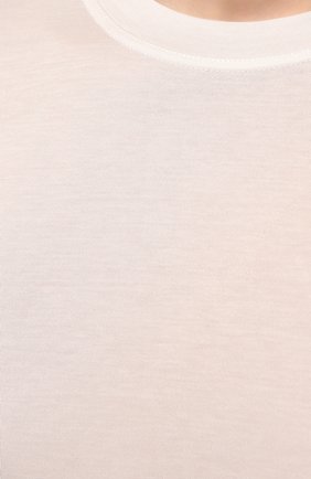 Мужская хлопковая футболка KITON белого цвета, арт. UK1165L | Фото 5 (Принт: Без принта; Рукава: Короткие; Длина (для топов): Стандартные; Материал внешний: Хлопок; Стили: Кэжуэл)