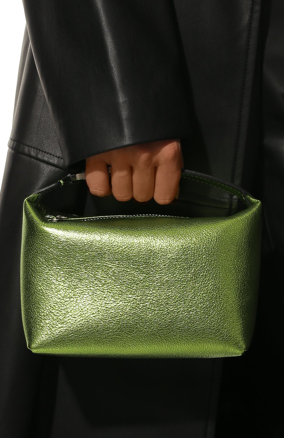 Женская сумка moonbag small EERA салатового цвета, арт. MBLAGR | Фото 2 (Сумки-технические: Сумки top-handle; Материал: Натуральная кожа; Размер: small)